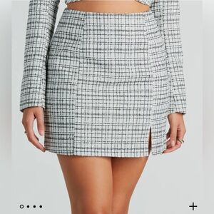 Tweed pencil skirt